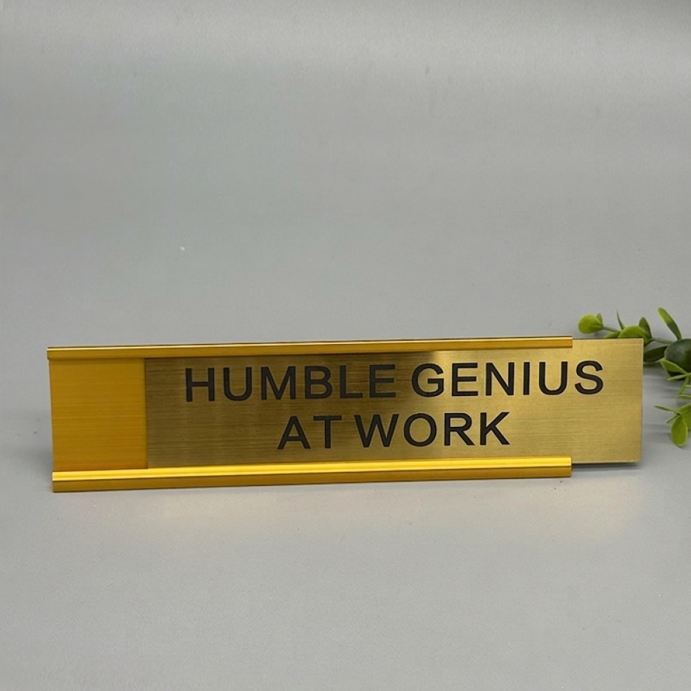 Desk Name Plate - ป้ายตั้งโต๊ะรูปตัว L ทำจากโลหะ ปรับแต่งได้ ป้ายติดประตูสำนักงาน ป้ายระบุตำแหน่งเคาน์เตอร์ธนาคาร